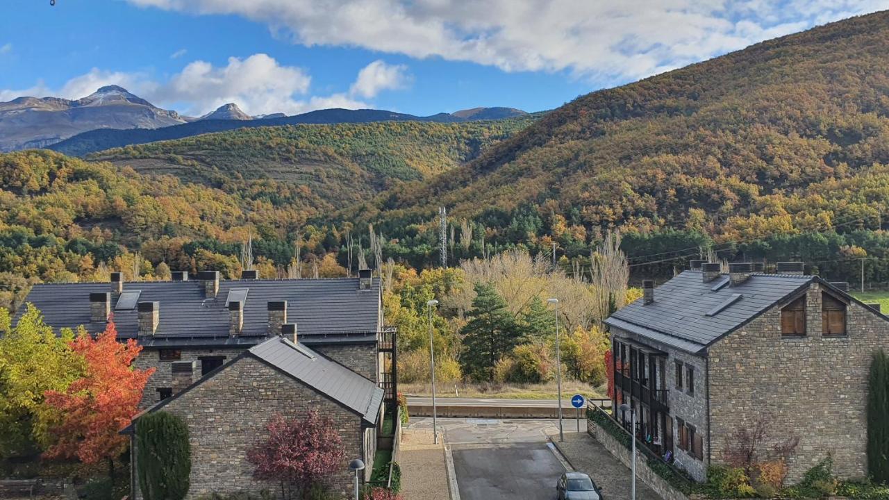 Fabuloso Apartamento Con Vistas A La Montana El Abedul Luga 23 Castiello De Jaca Eksteriør bilde