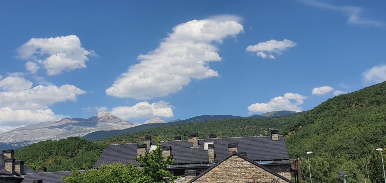 Fabuloso Apartamento Con Vistas A La Montana El Abedul Luga 23 Castiello De Jaca Eksteriør bilde